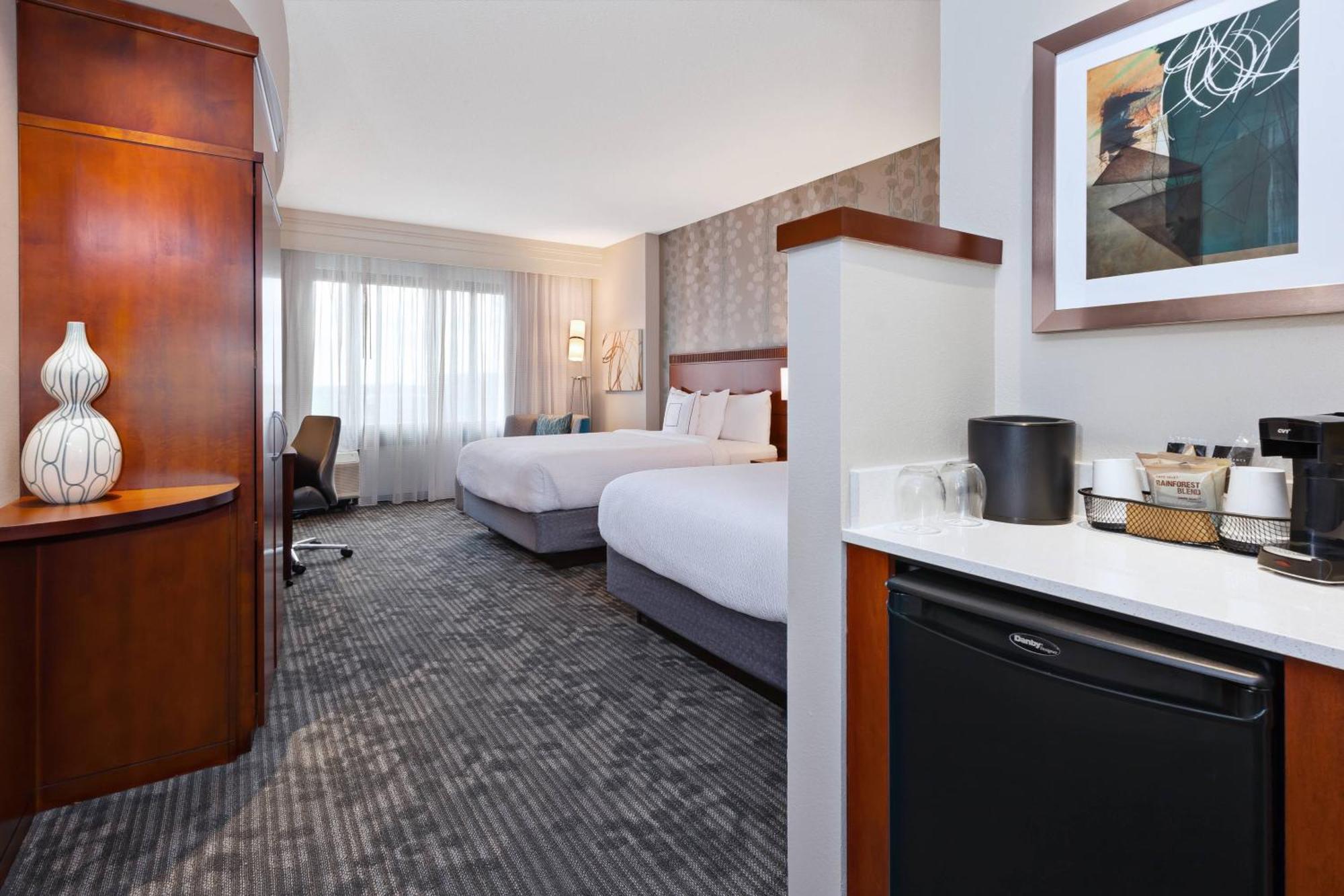 Courtyard By Marriott Oklahoma City Downtown Экстерьер фото